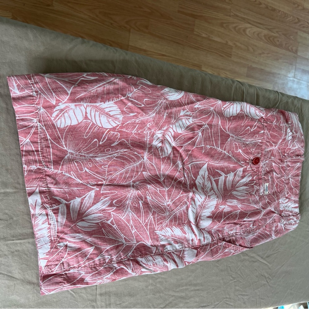 Izod saltwater floral red shorts men’s 40”W - Picture 2 of 3